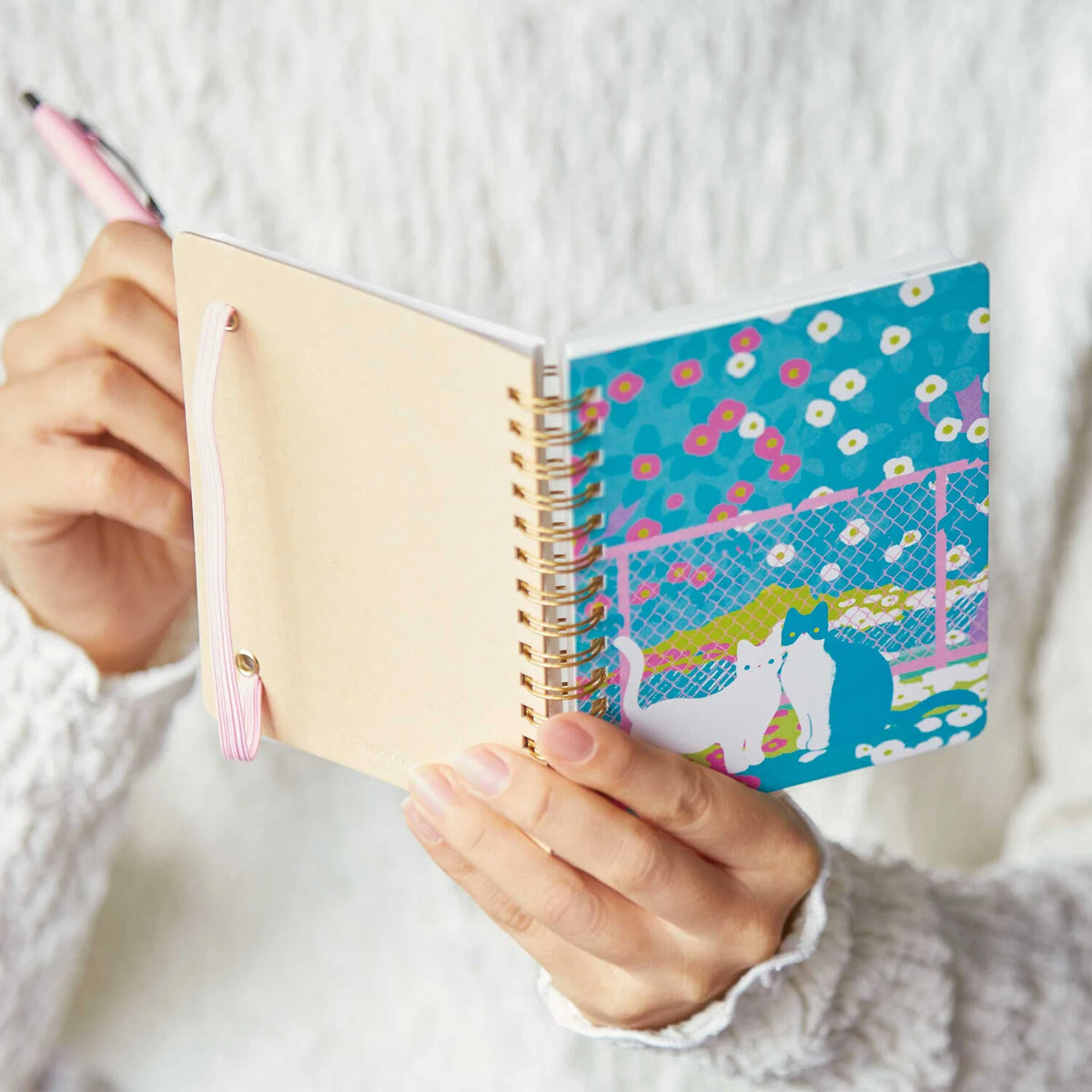 King Jim HITOTOKI Ring Notebook (Passport Size Grid Pages) – Detour