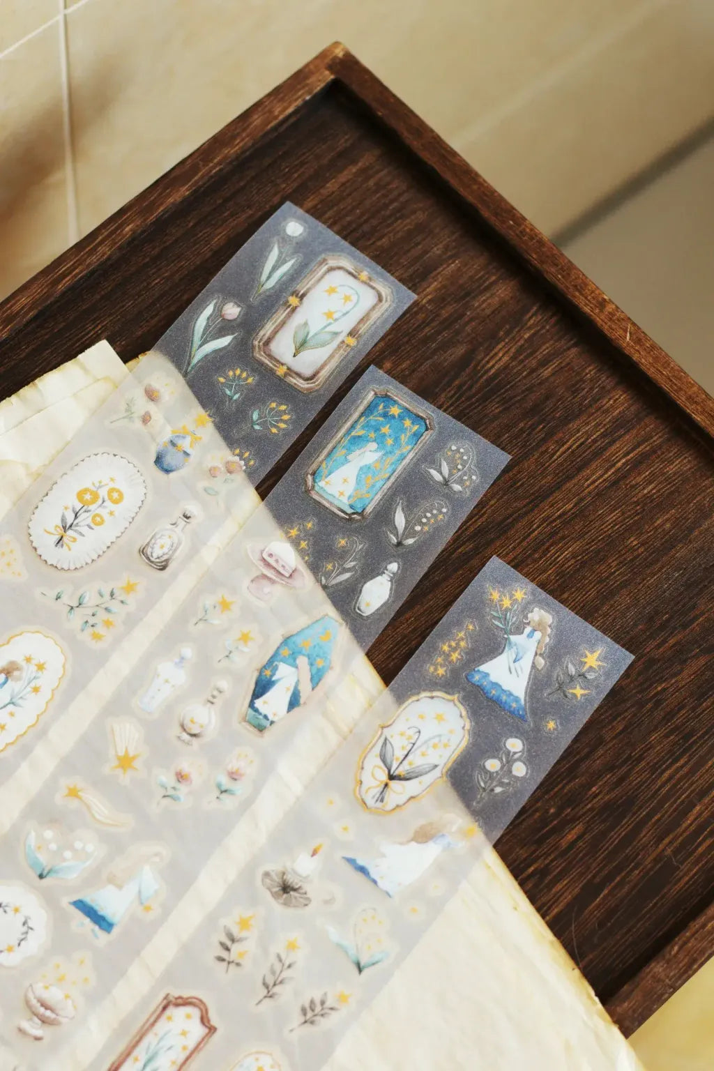 Loi Design Kiss-Cut Gold Foil PET Tape Stickers – Forest Witch Gathering Light (5 cm x 90 cm)