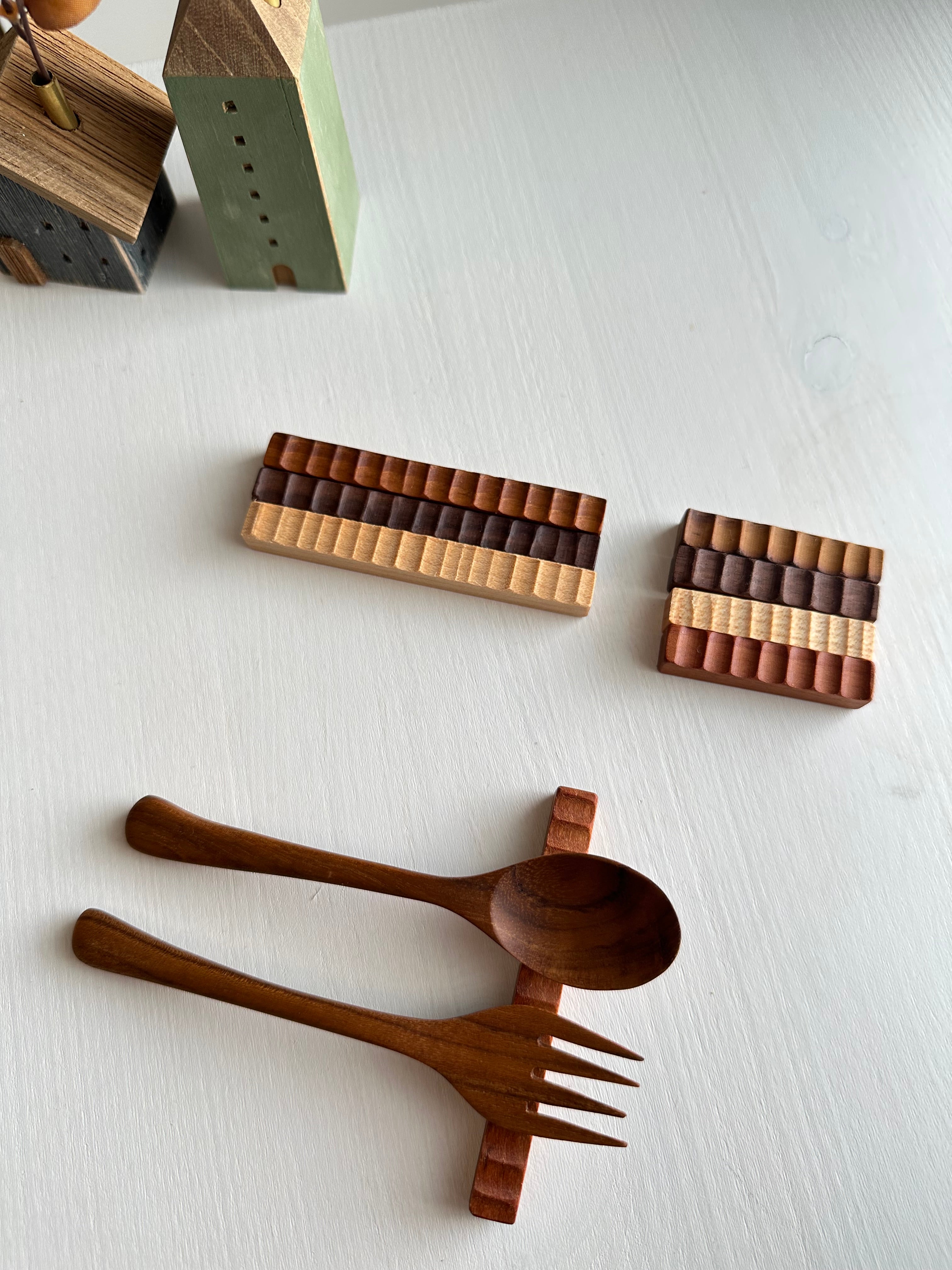 Wooden Chopstick Rest & Shinogi Cutlery Rest