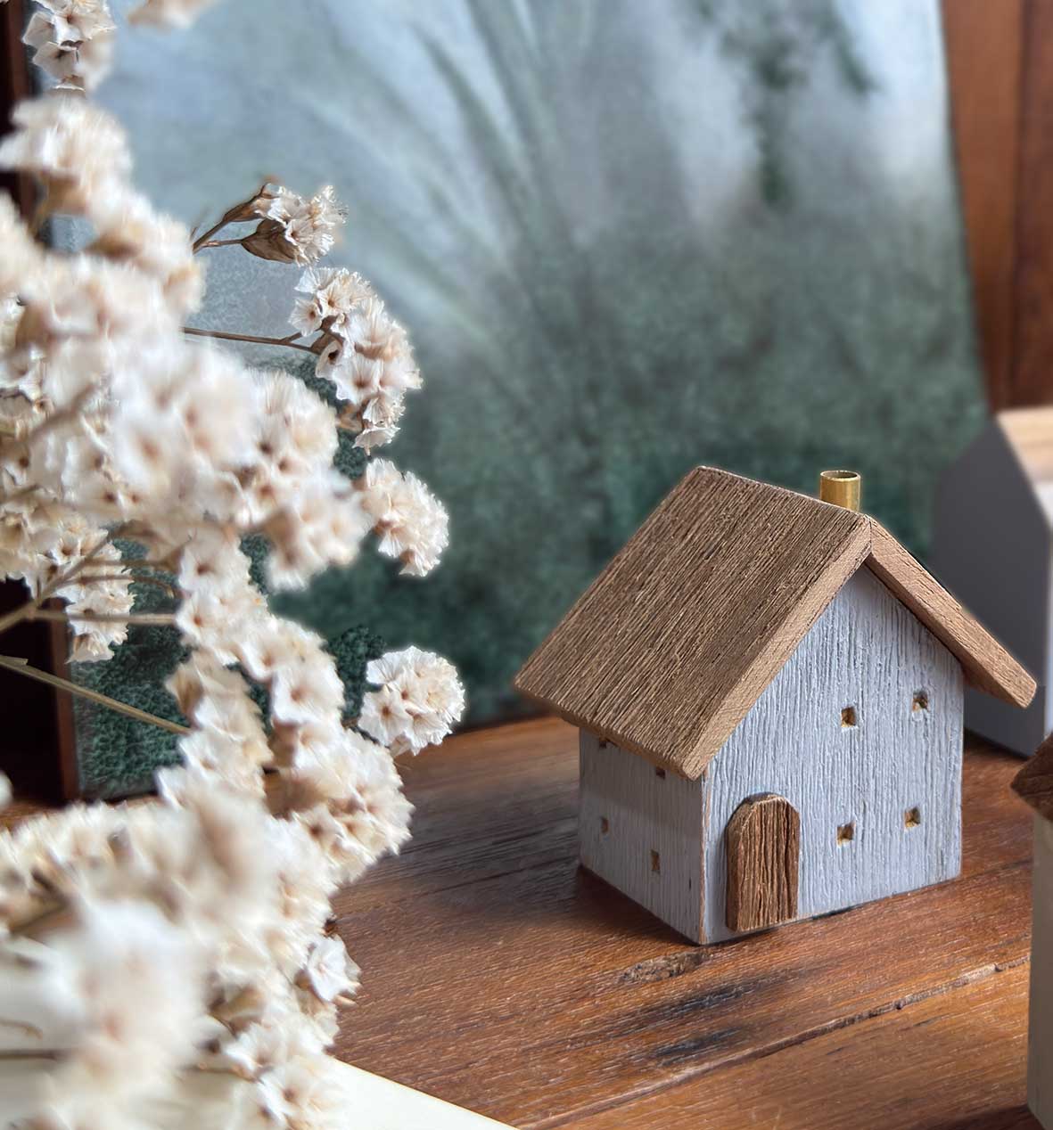 Antique Wooden House Ornament (5 Colors)